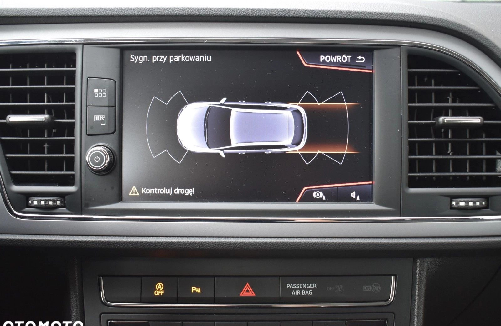 Seat Leon cena 58900 przebieg: 127379, rok produkcji 2019 z Poznań małe 407